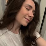 valerie.nailss