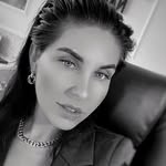 vikki_tori_black