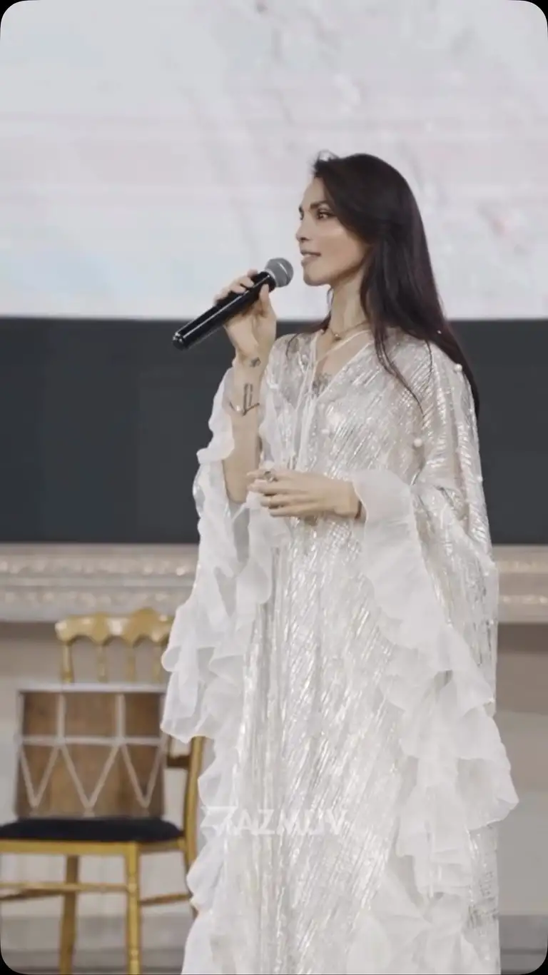 Рилс @indiraguzeeva