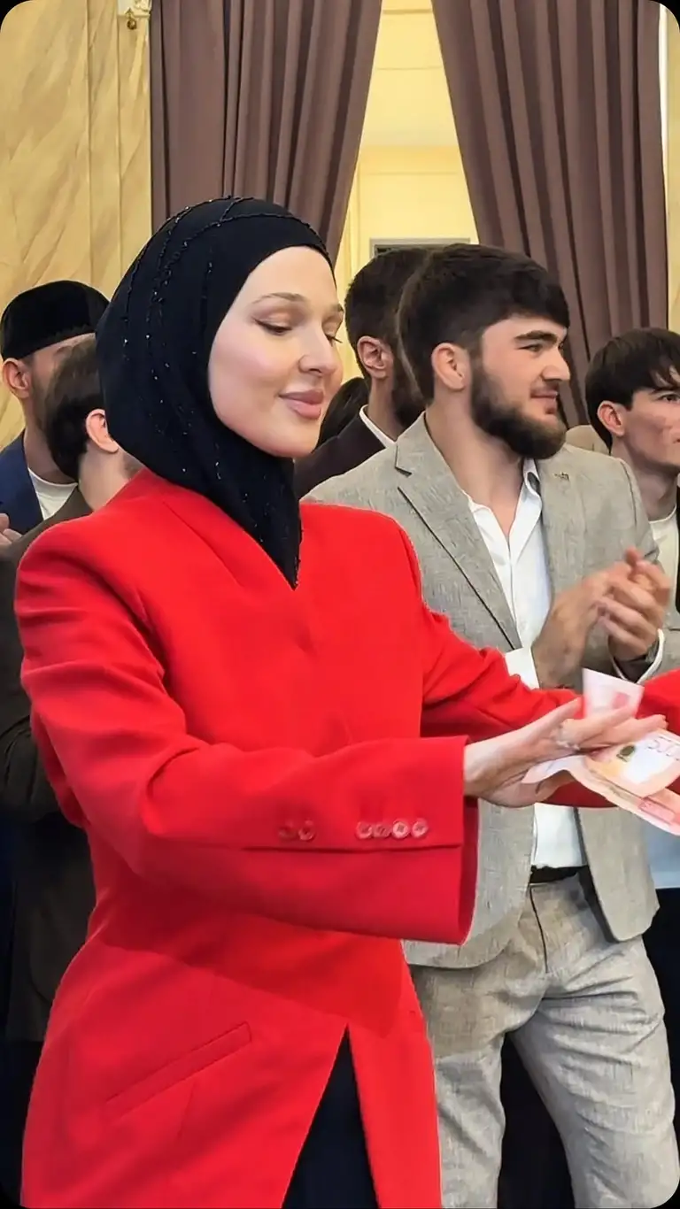 Рилс @dt__safiya