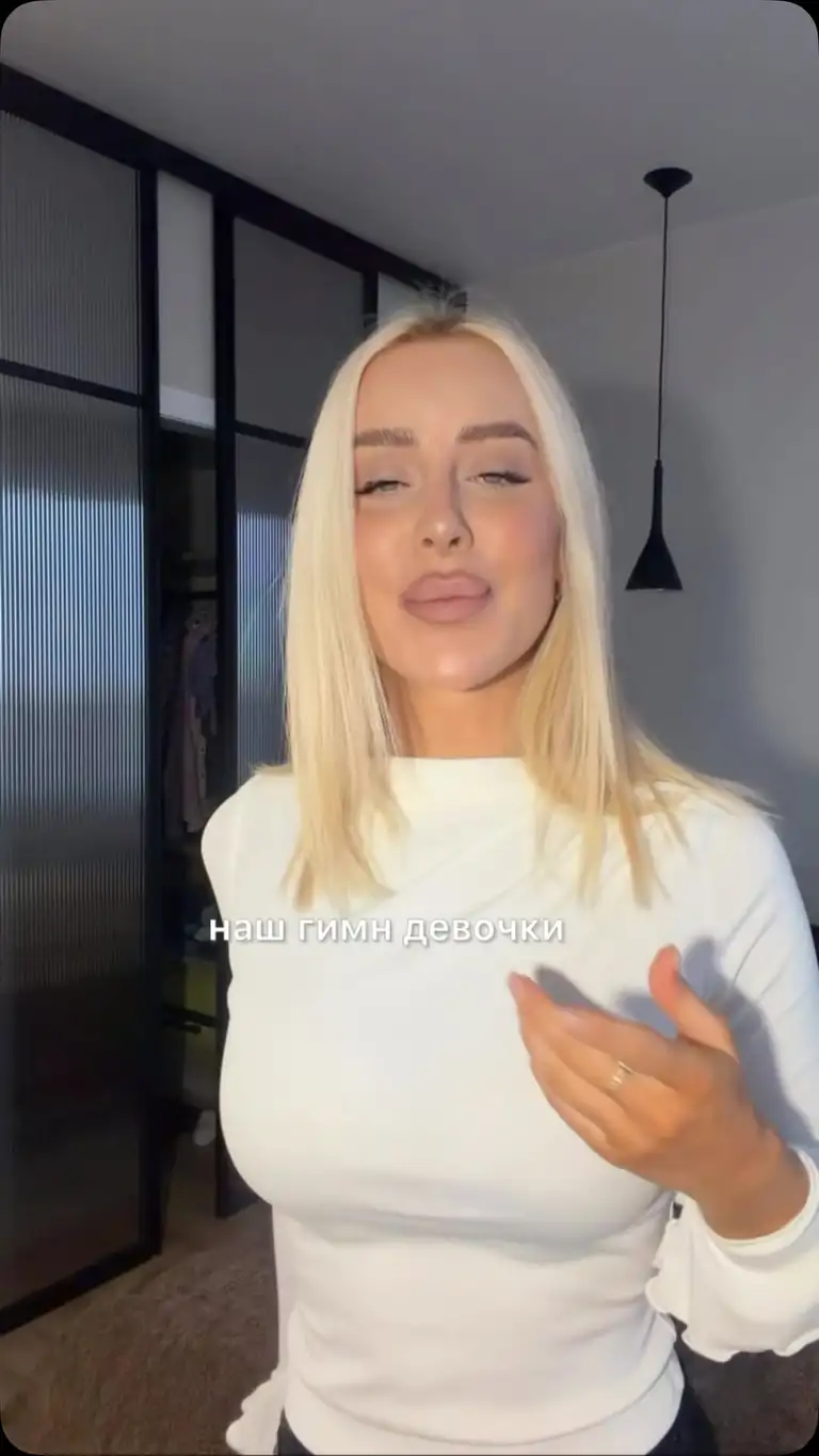 Рилс @pollyklyueva