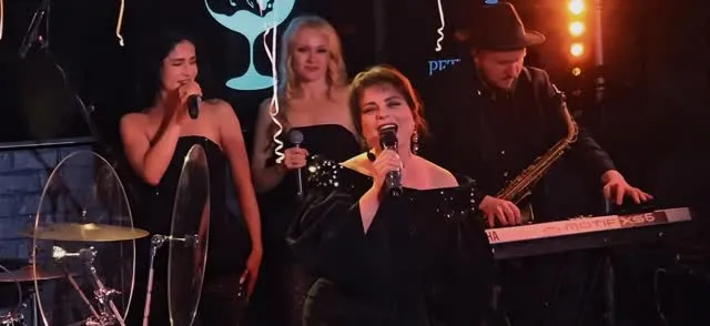 Рилс @koroleva__ru